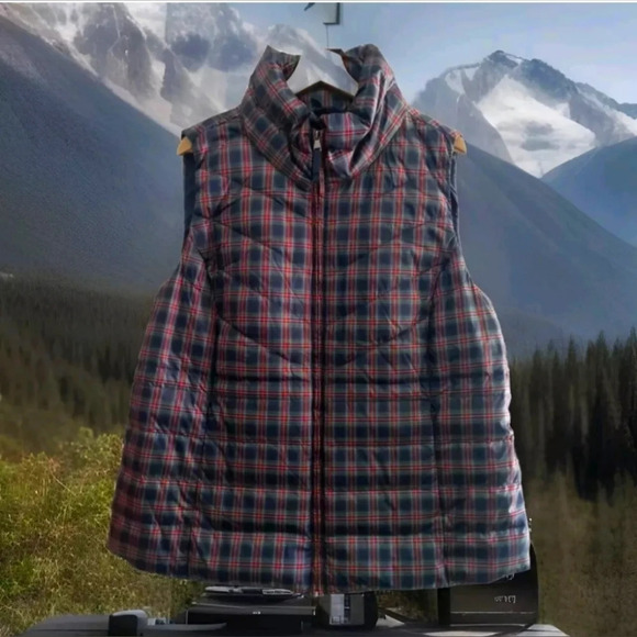 Talbots Quilted Goose Down Puffer vest Navy/red/Green Plaid - Picture 1 of 8